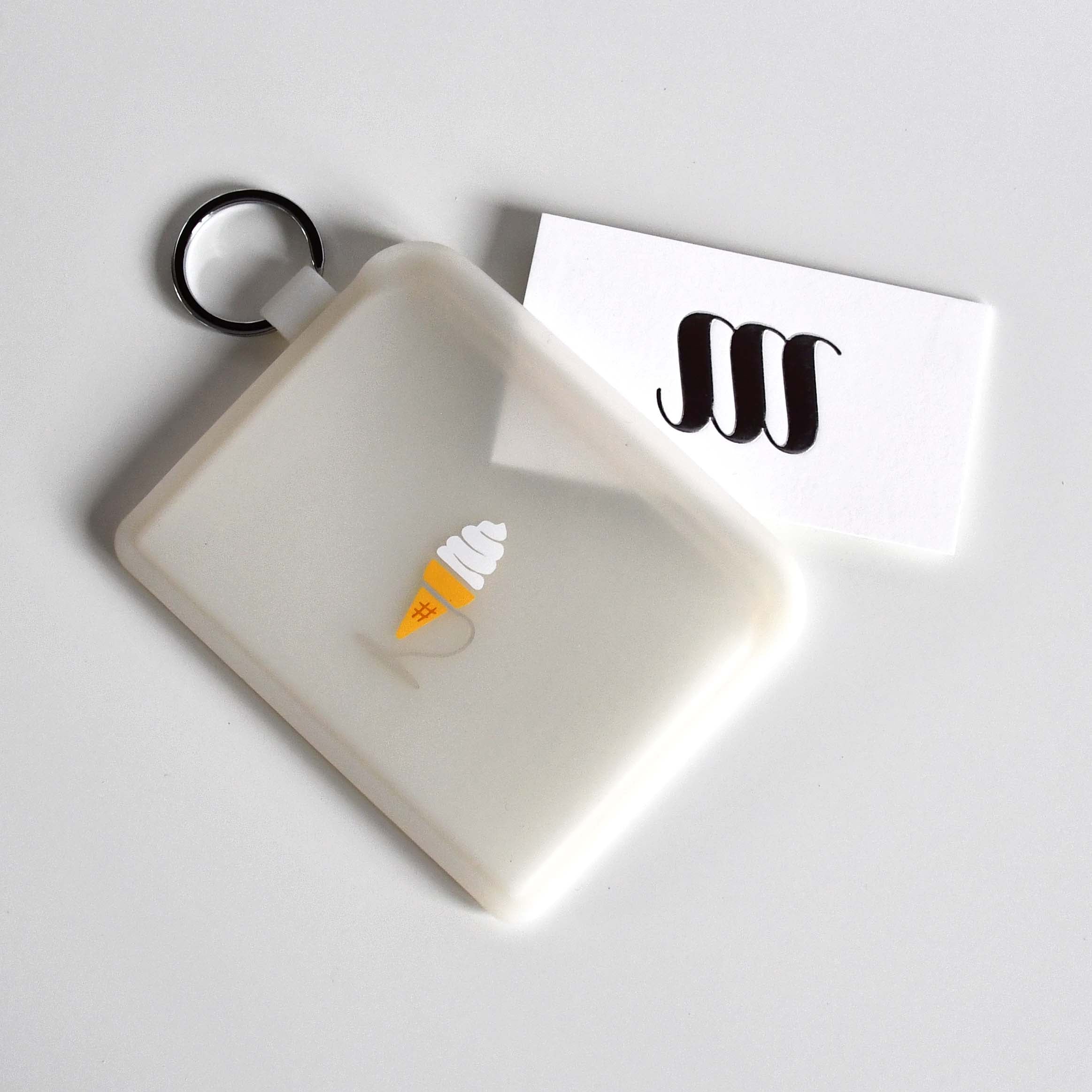 FLAPPO Silicon Coin Pouch Soft Cream illustration