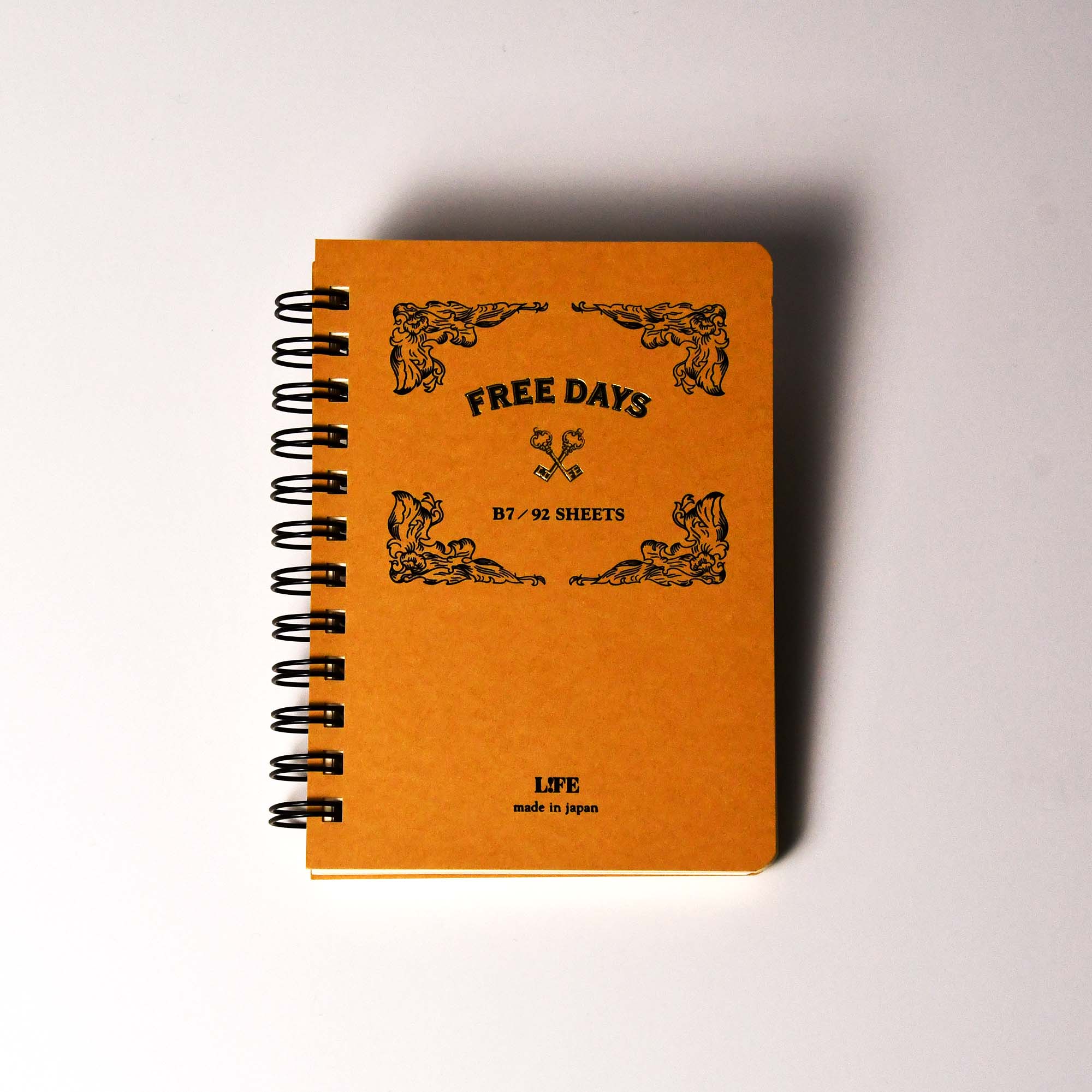 LIFE FREE DAYS B7 92 Sheets Notebooks Pocket Journal Marron Made in Japan