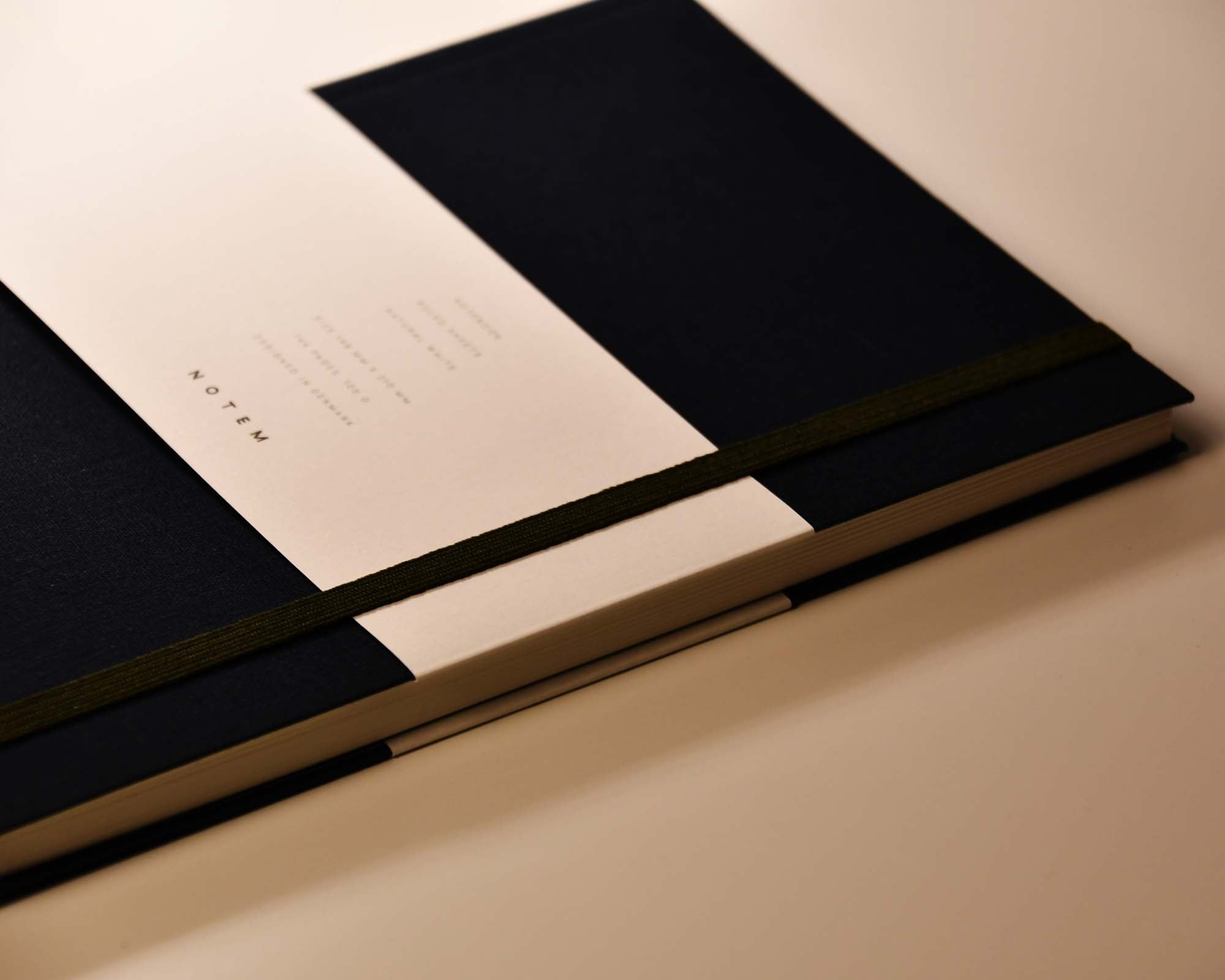 NOTEM BEA Notebook with Elastic Band Dark Blue