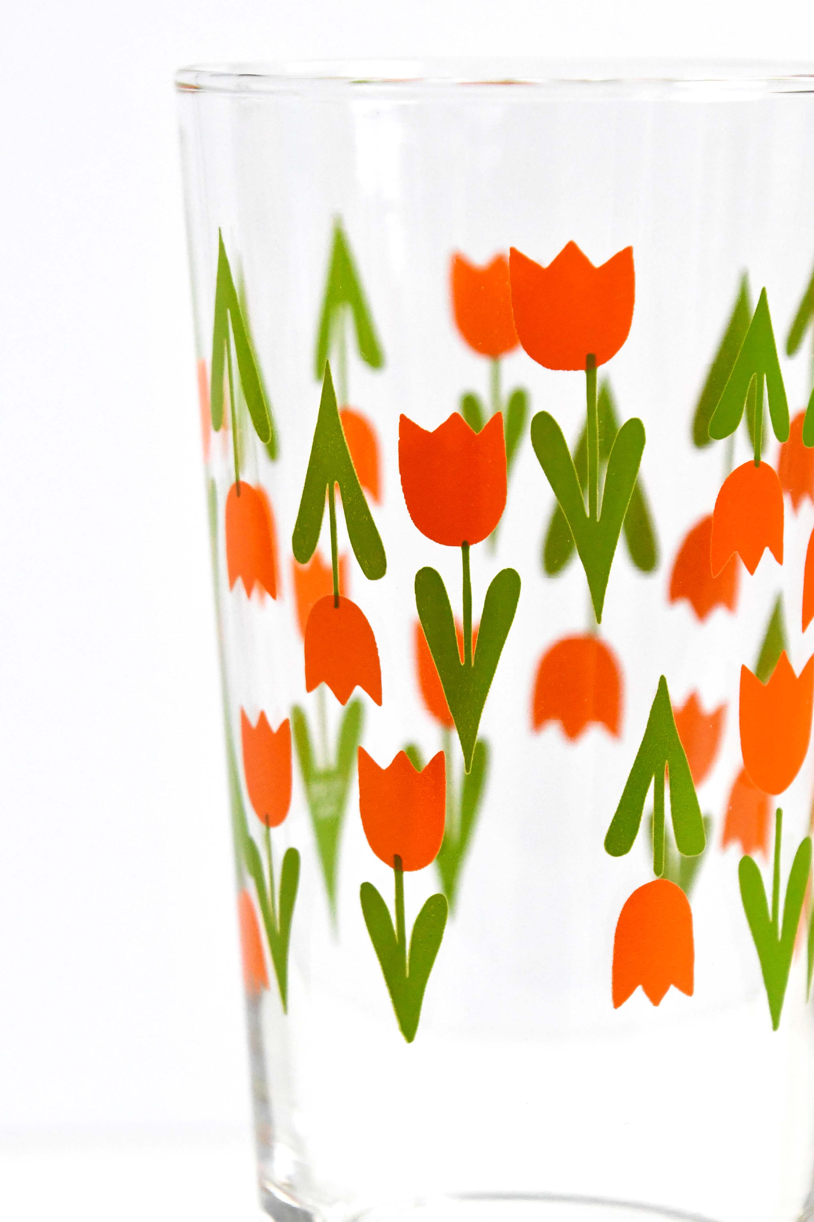 Aderia Retro Cup with leg glassware, Japanese retro illustration and high-quality design