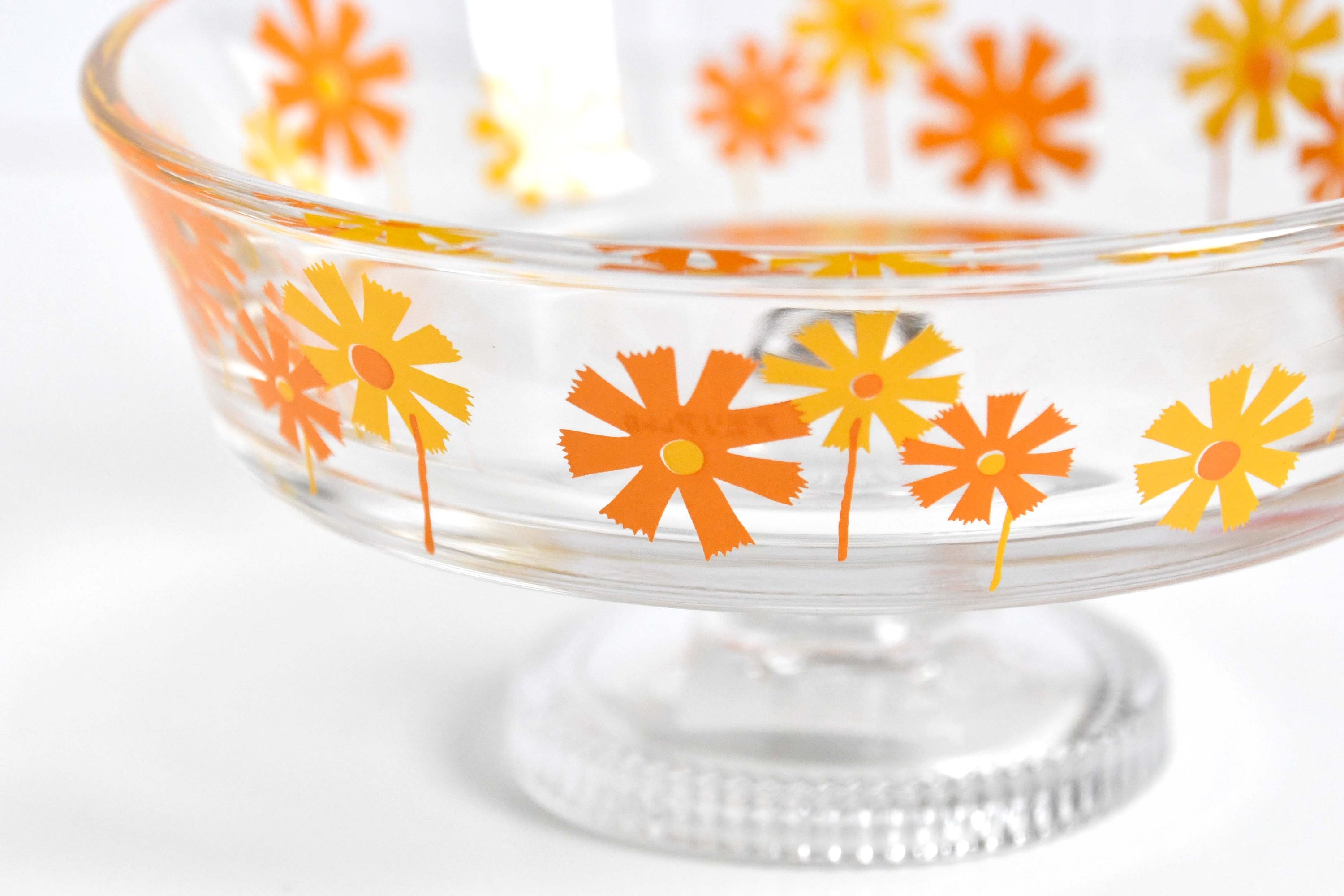 Aderia Retro Shallow dessert cup glassware, Japanese retro illustration and high-quality design