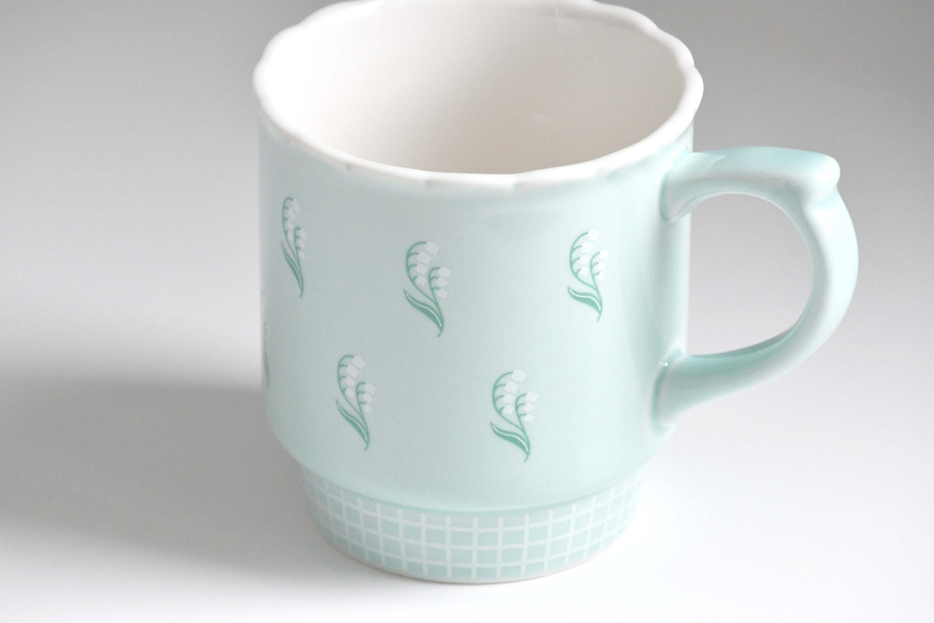 bloomy mug Mint Lily Mug cup, cute retro design