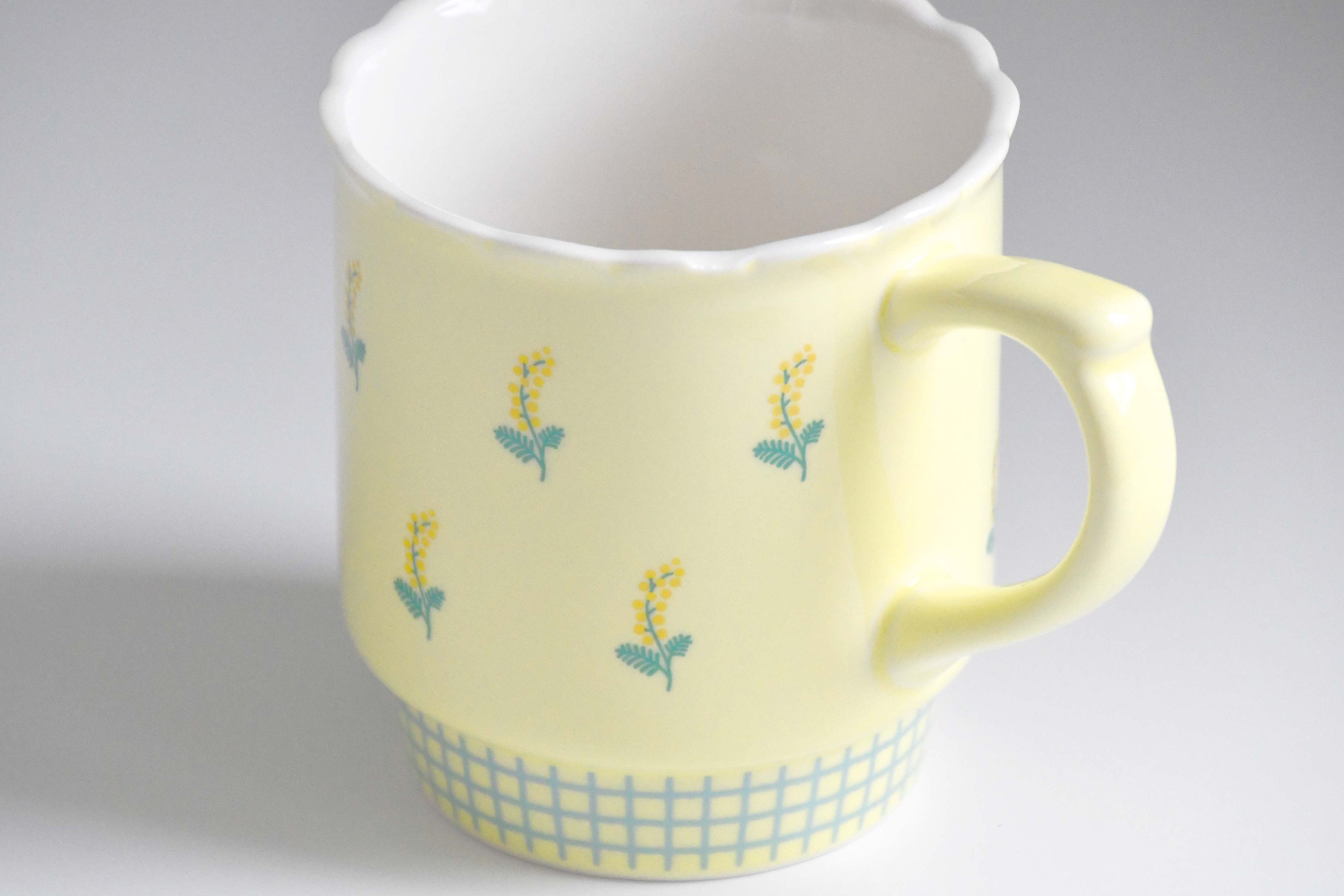 bloomy mug Yellow Mimosa Mug cup, cute retro design