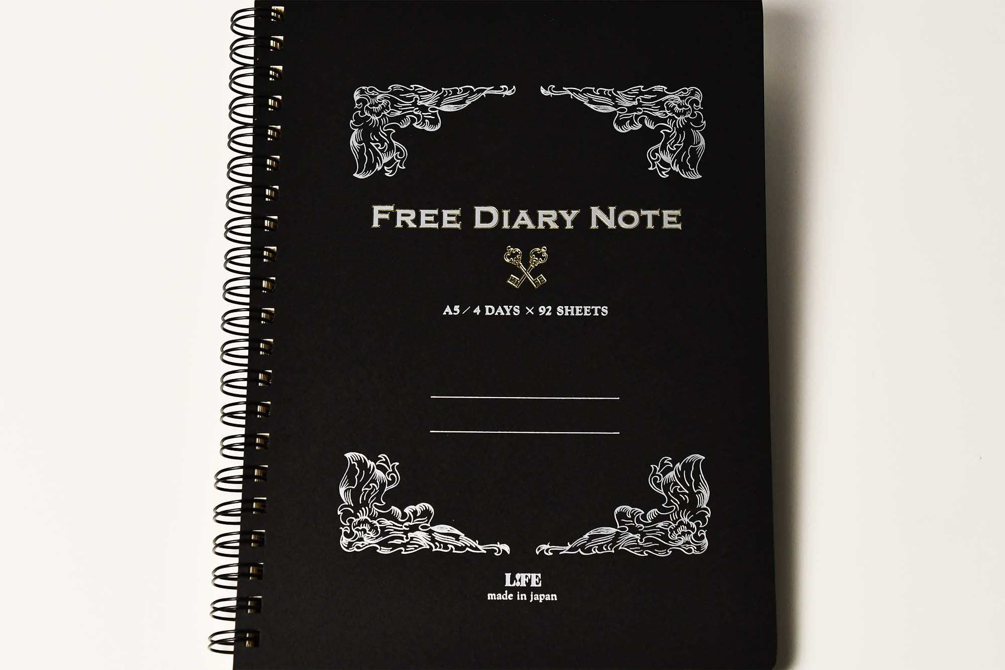 LIFE Free Diary Note A5 4 Days 92 Sheets Black Made in Japan 