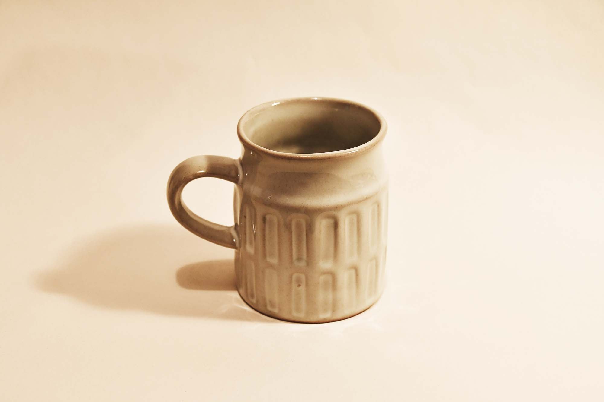 [Setoyaki] MOLD MUG L VERTICAL - White